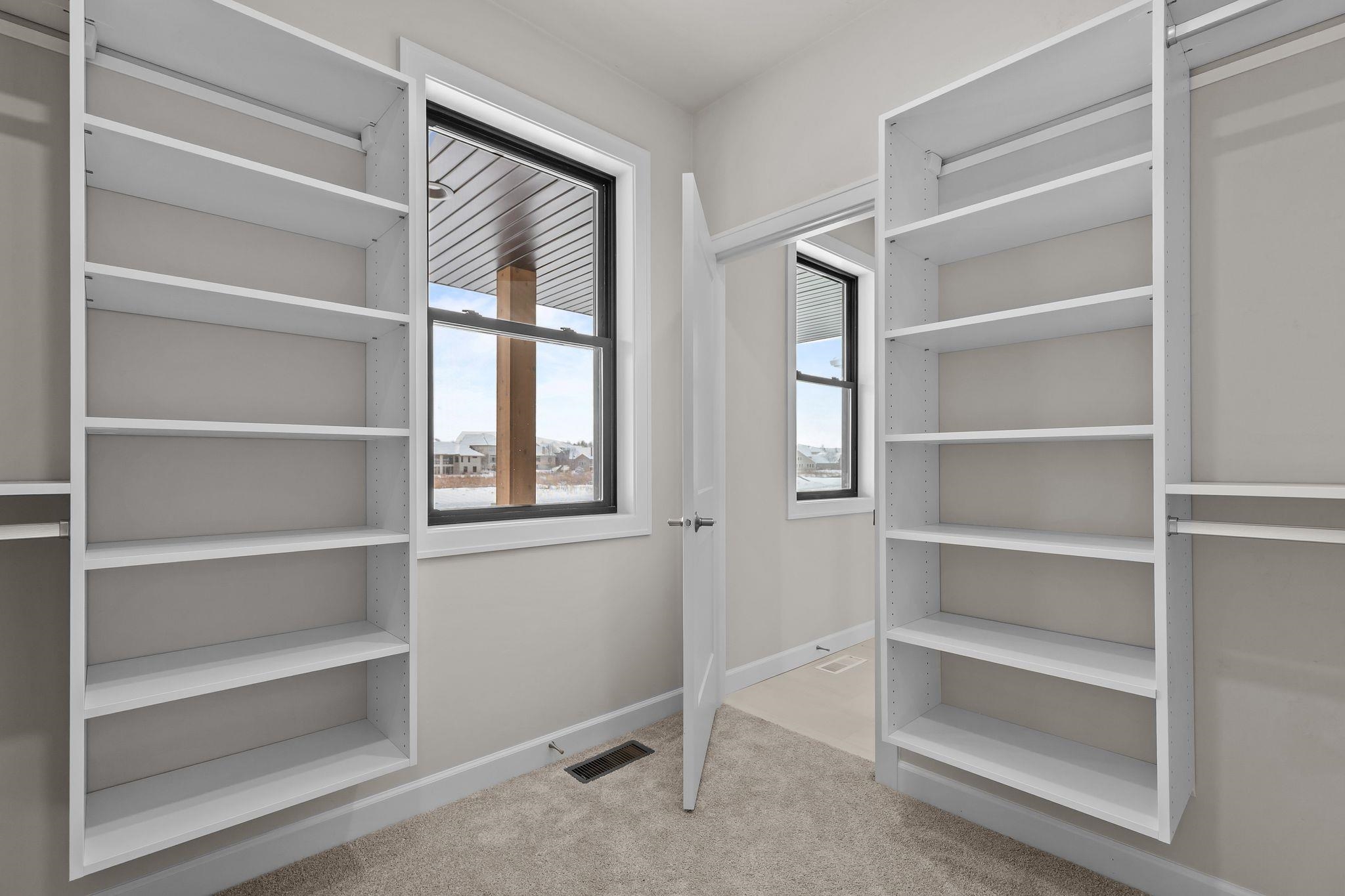 294 East Sweetwater Way Appleton, WI 54913 - Photo 62 of 84