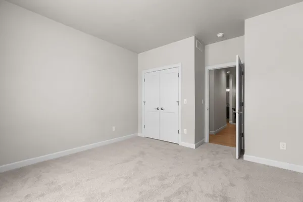 $799,900 | 294 East Sweetwater Way, Appleton, WI 54913