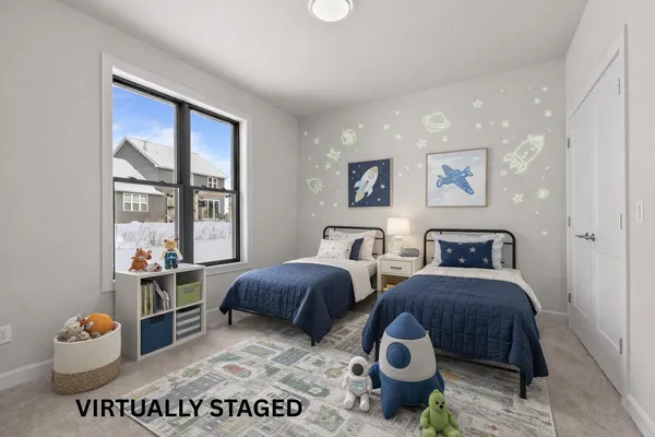 $799,900 | 294 East Sweetwater Way, Appleton, WI 54913