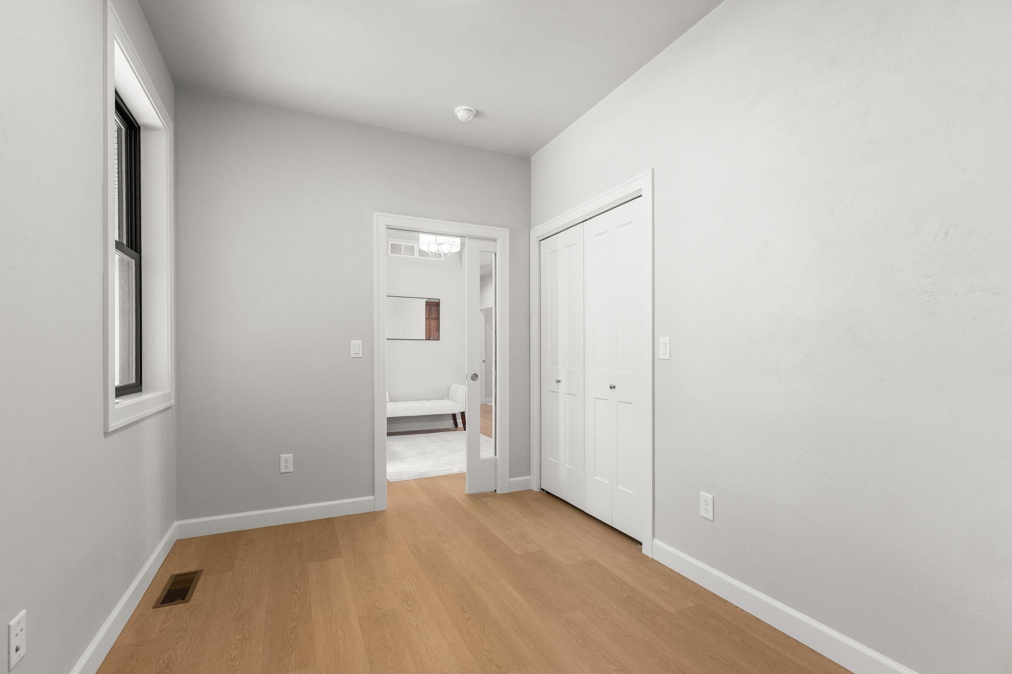 294 East Sweetwater Way Appleton, WI 54913 - Photo 9 of 84