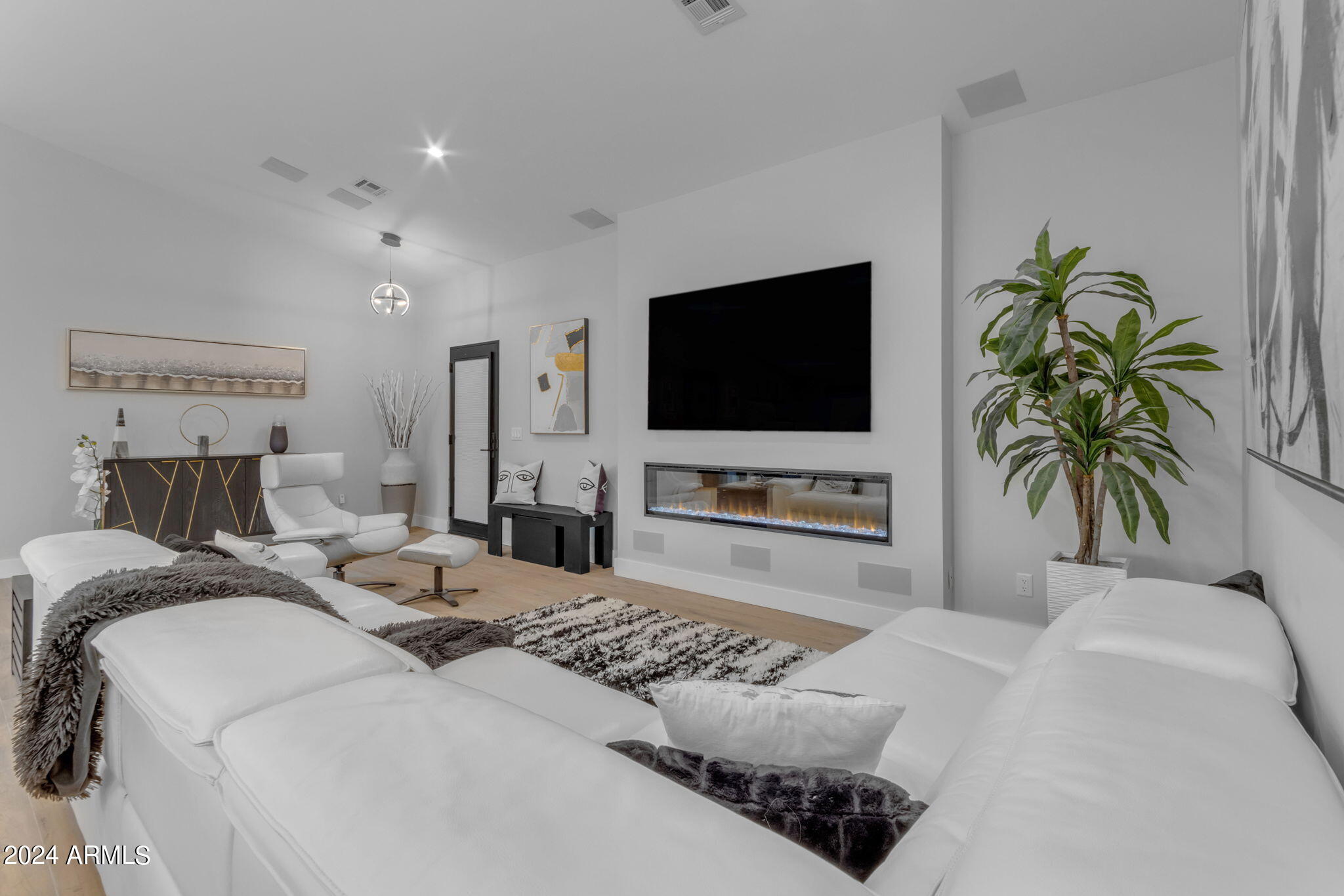 863 South Stagecoach Road Apache Junction, AZ 85119 - Photo 21 of 95 28-web-or-mls-28_208_a4m_br