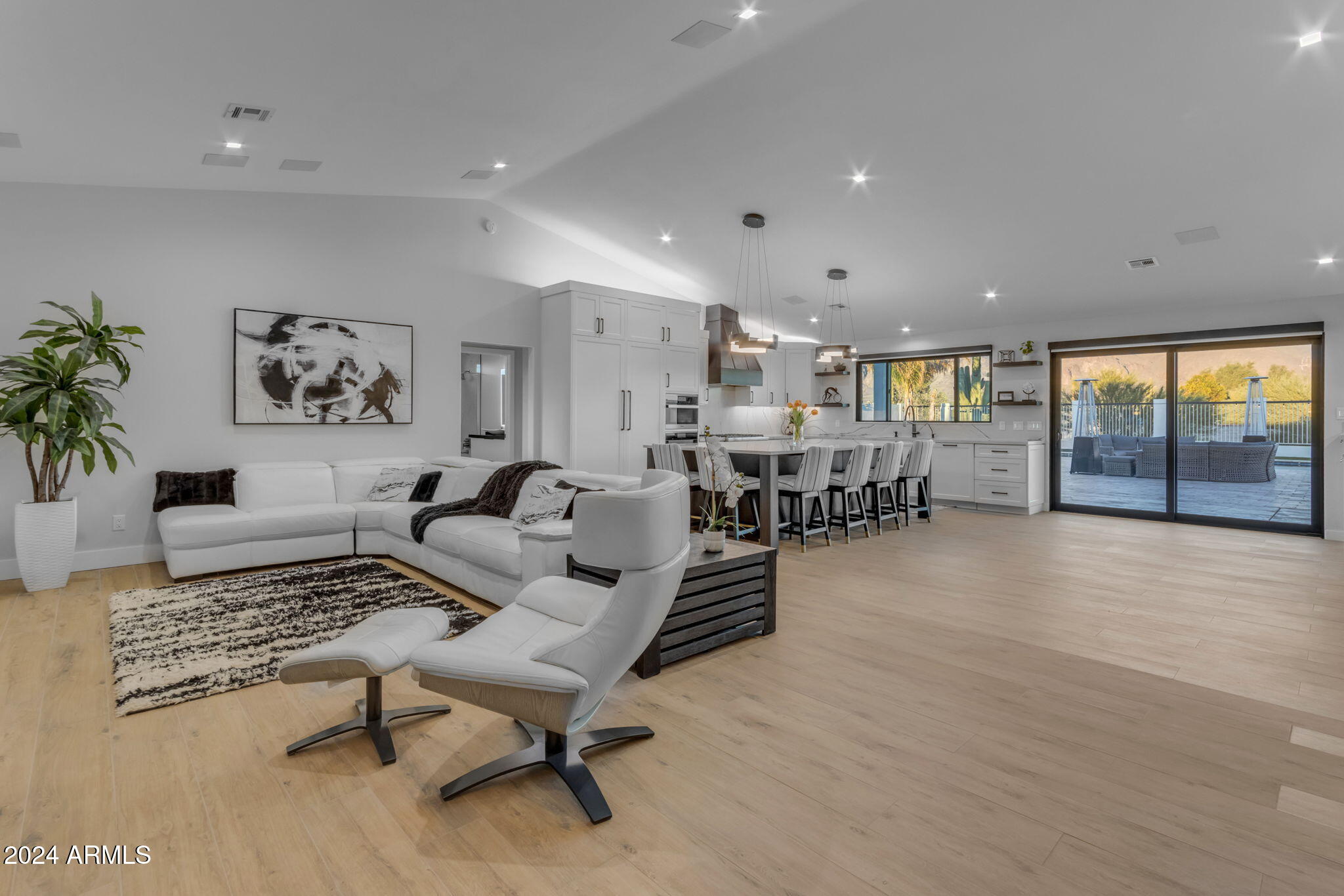 863 South Stagecoach Road Apache Junction, AZ 85119 - Photo 38 of 95 45-web-or-mls-45_160_a4m_br