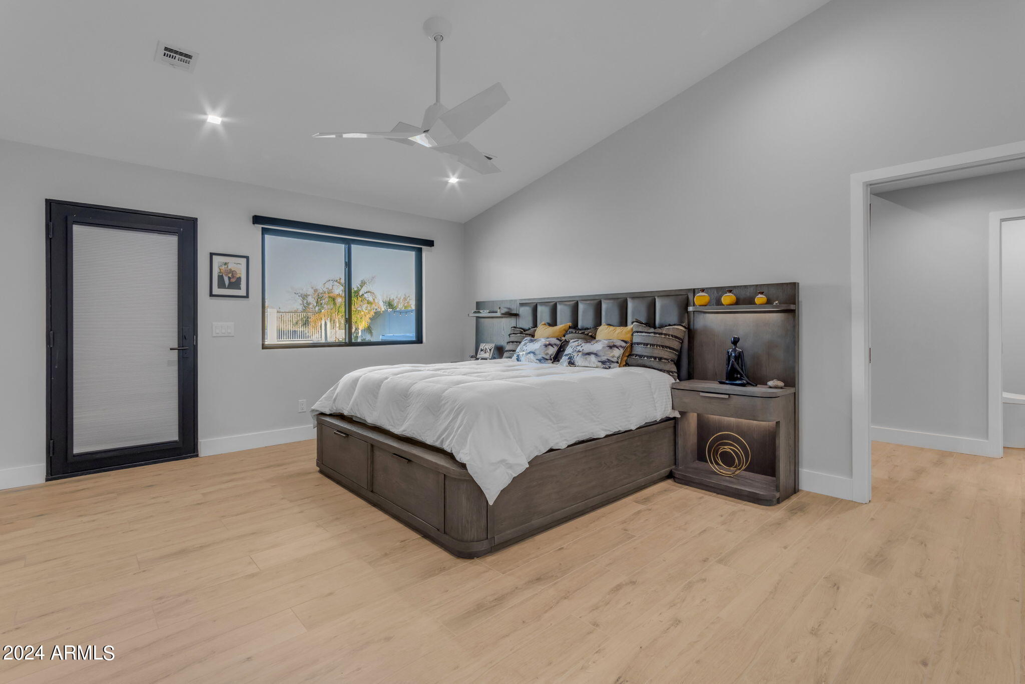 863 South Stagecoach Road Apache Junction, AZ 85119 - Photo 44 of 95 51-web-or-mls-51_085_a4m_br