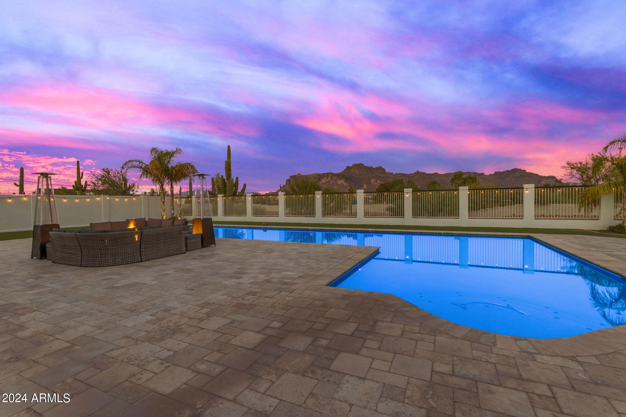 863 South Stagecoach Road Apache Junction, AZ 85119 - Photo 6 of 95 6-web-or-mls-6_289_a4m_br