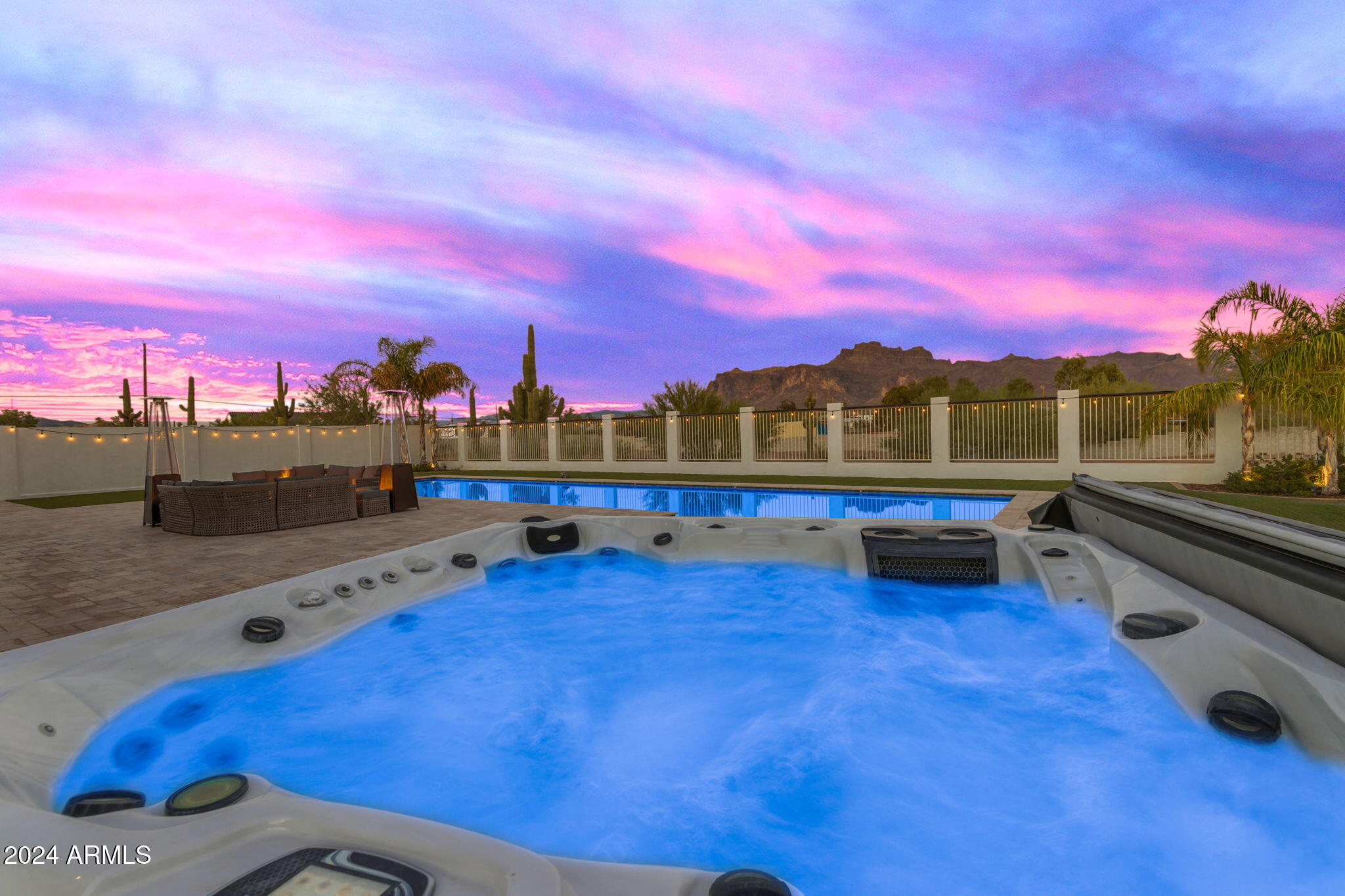 863 South Stagecoach Road Apache Junction, AZ 85119 - Photo 7 of 95 7-web-or-mls-7_286_a4m_br