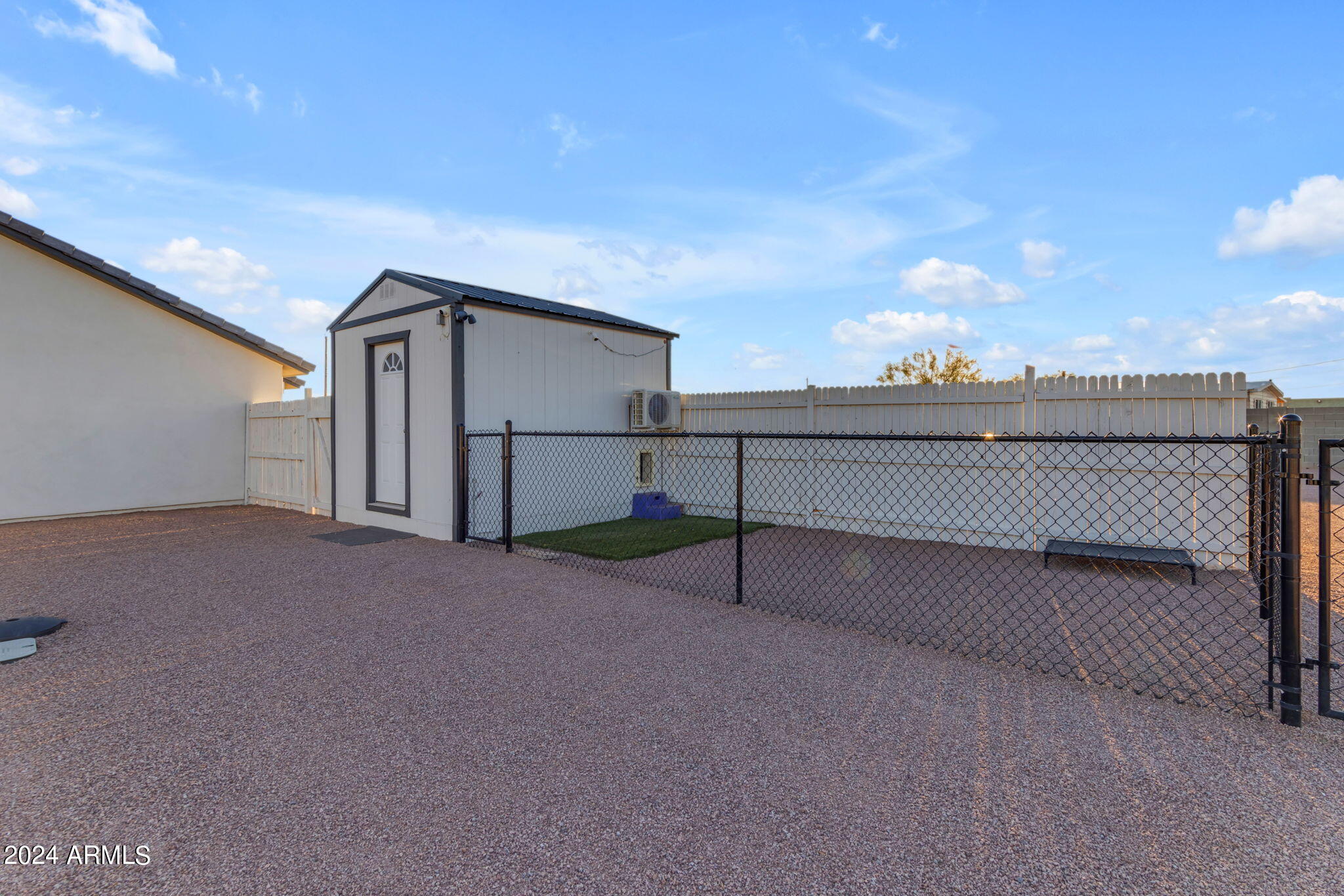 863 South Stagecoach Road Apache Junction, AZ 85119 - Photo 83 of 95 92-web-or-mls-92_019_a4m_br