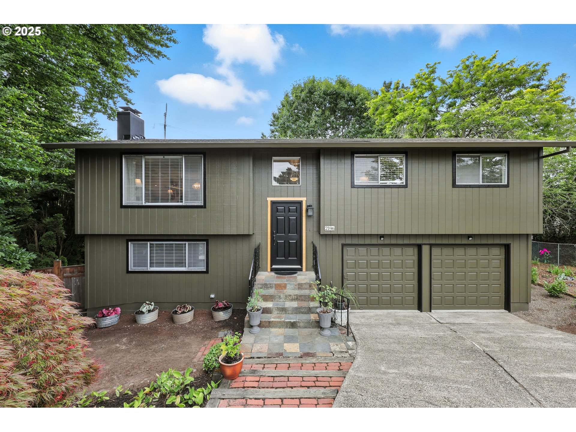 2196 Southwest 9th Court Gresham, OR 97080 - Photo 1 of 47 Gallery Image 1