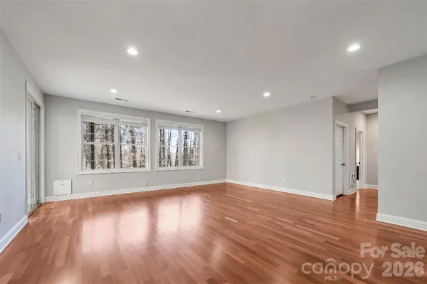 $775,000 | 43 Kuykendall Court, Hendersonville, NC 28739