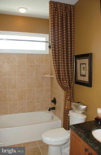 50 St Michaels Way Hanover, PA 17331 - Photo 4 of 11 Bath #1
