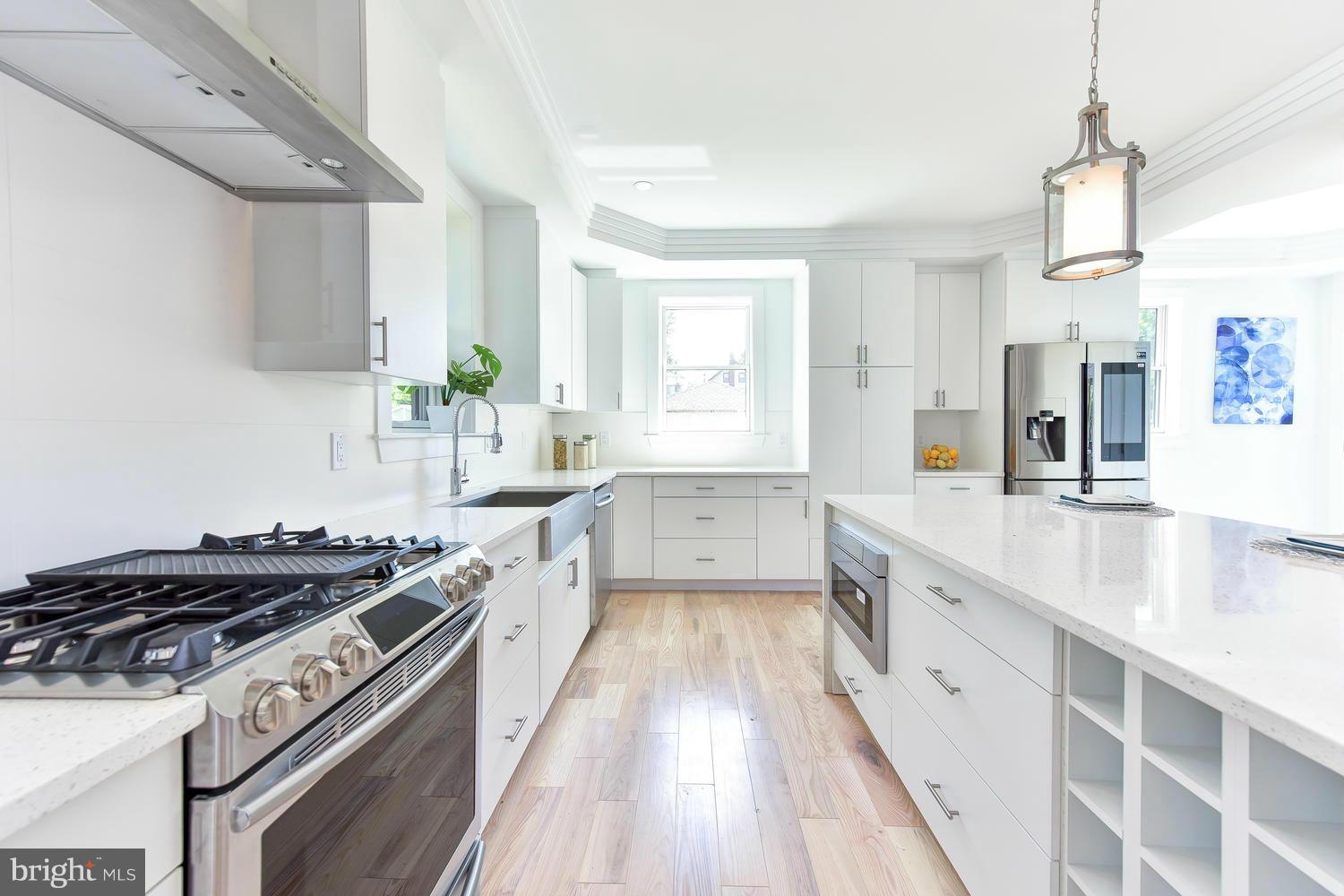 1218 Decatur Street Northwest Washington, DC 20011 - Photo 10 of 30 Interior (General)
