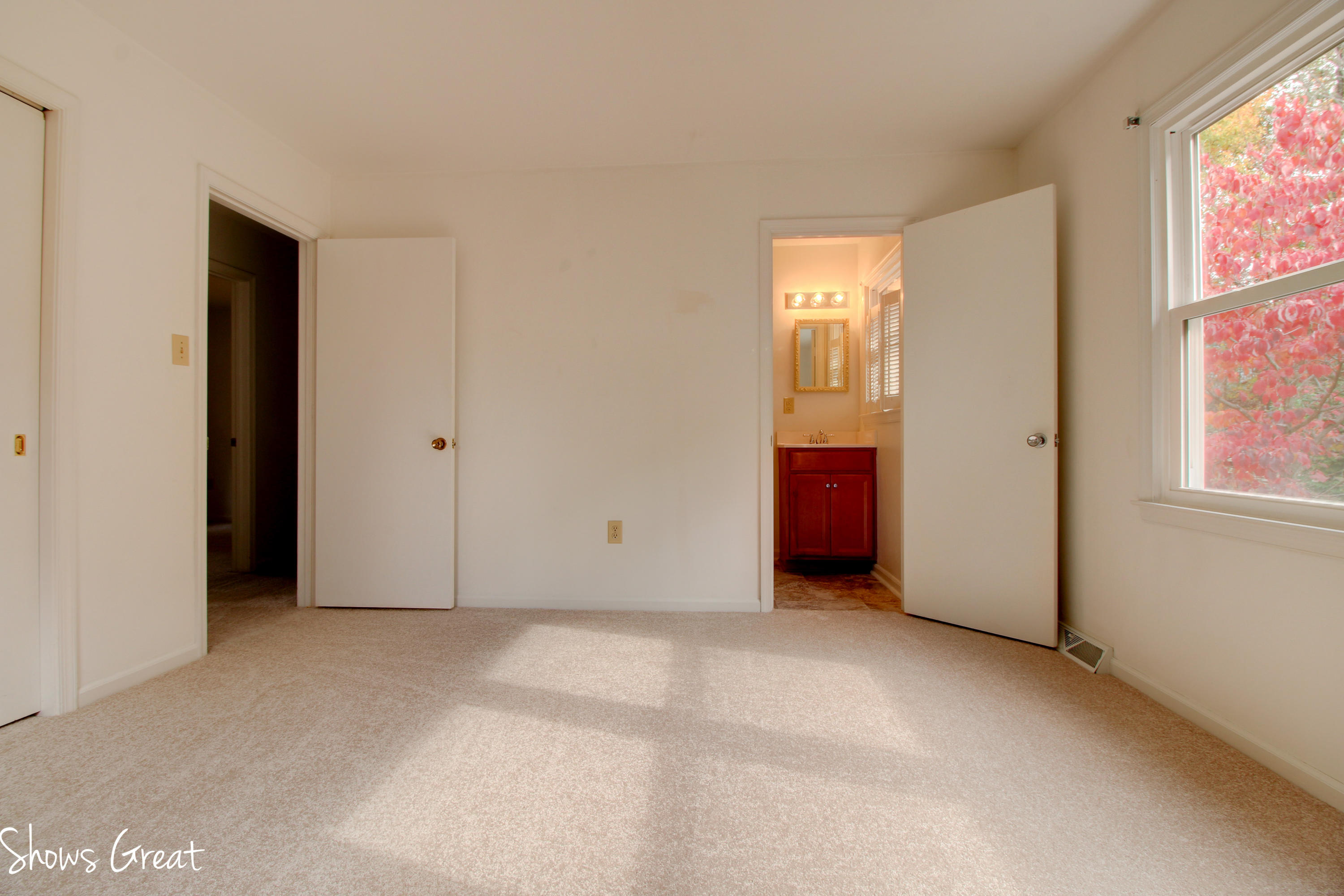 36 Spruce Lane Blue Ridge, VA 24064 - Photo 25 of 35 a view of an empty room with window