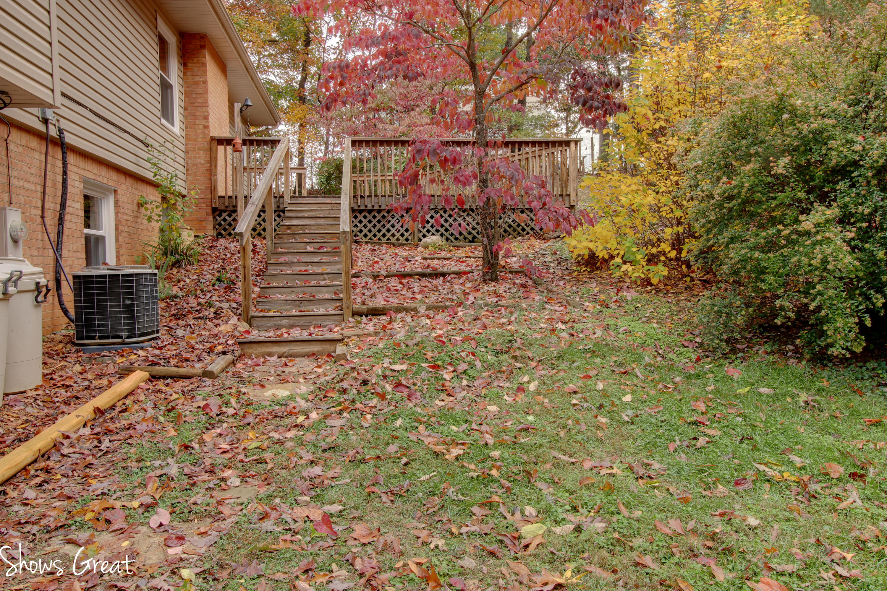 36 Spruce Lane Blue Ridge, VA 24064 - Photo 7 of 35 a view of a house with a yard