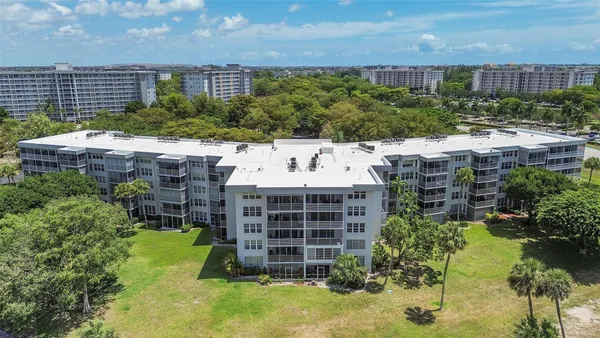 an aerial view of a yard