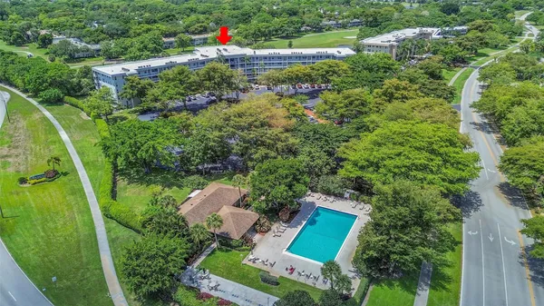 $2,600 | 4020 West Palm Aire Drive, Unit 503, Pompano Beach, FL 33069