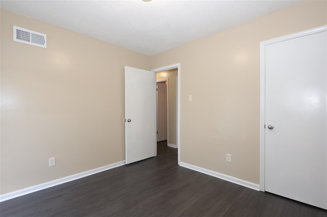 3733 South Ridge Avenue Memphis, TN 38128 - Photo 8 of 12 Gallery Image 8