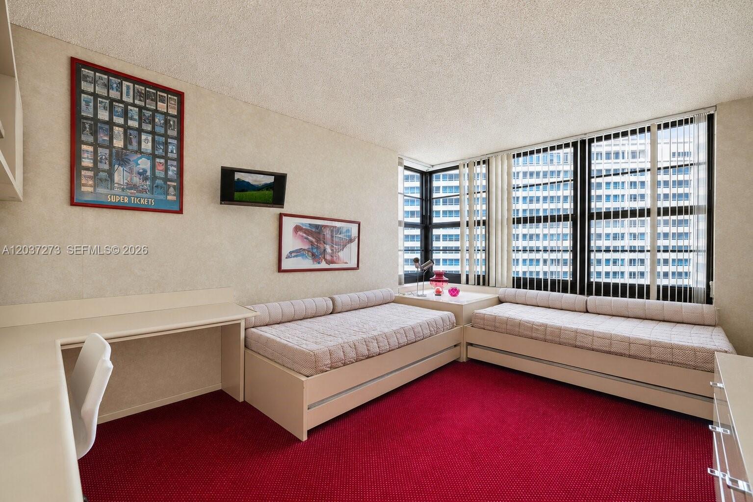 5500 Collins Avenue, Unit 1401 Miami Beach, FL 33140 - Photo 23 of 38 Gallery Image 23