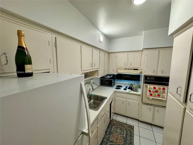$280,000 | 6580 Santona Street, Unit A38, Coral Gables, FL 33146