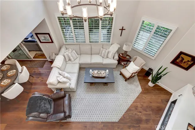 $2,052,000 | 515 Bay Hill Drive, Newport Beach, CA 92660