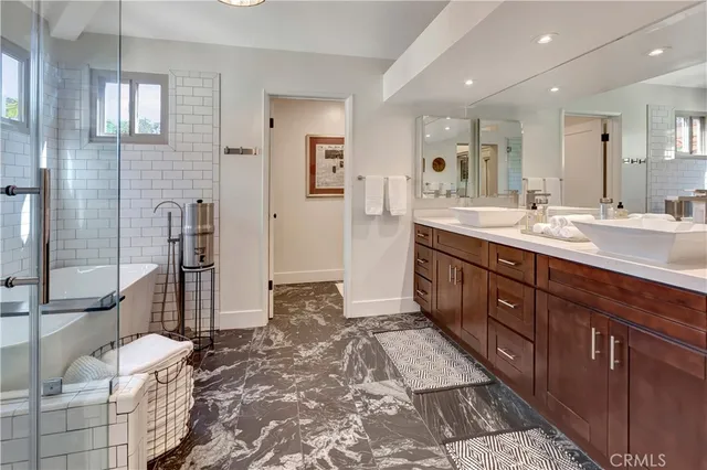 $2,052,000 | 515 Bay Hill Drive, Newport Beach, CA 92660