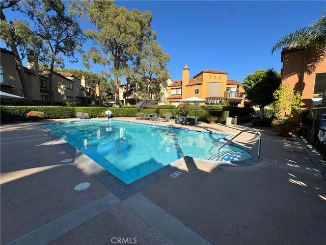 $2,052,000 | 515 Bay Hill Drive, Newport Beach, CA 92660