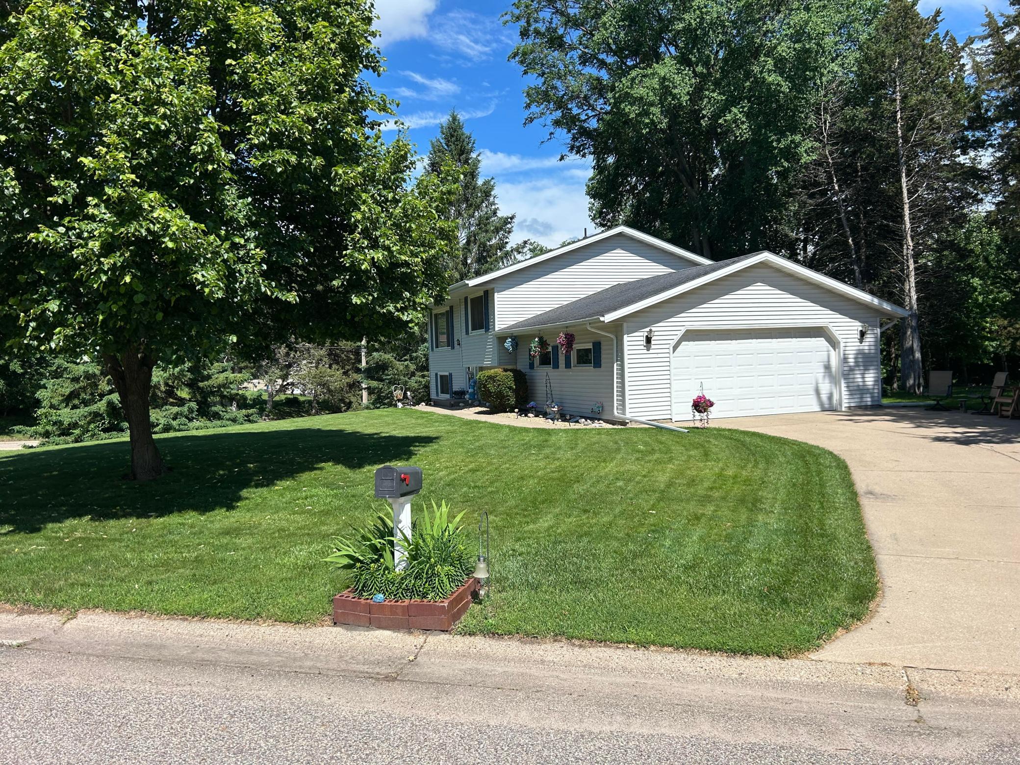 101 Marlane Circle Jordan, MN 55352 - Photo 3 of 6