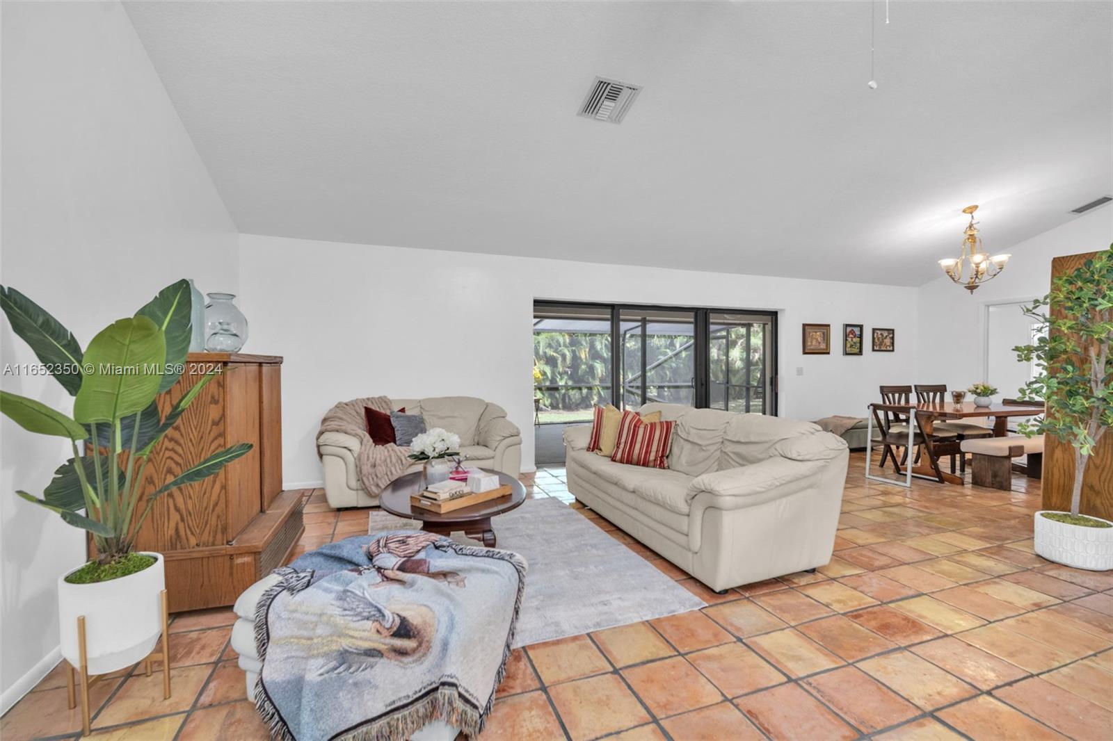 13286 Sand Ridge Road West Palm Beach, FL 33418 - Photo 11 of 42
