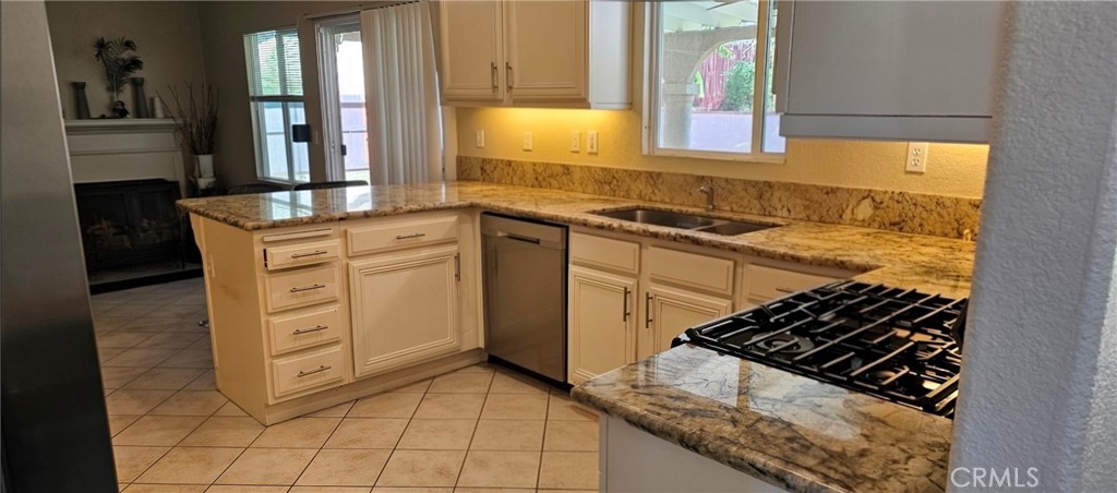 1650 Ravenswood Road Beaumont, CA 92223 - Photo 7 of 20