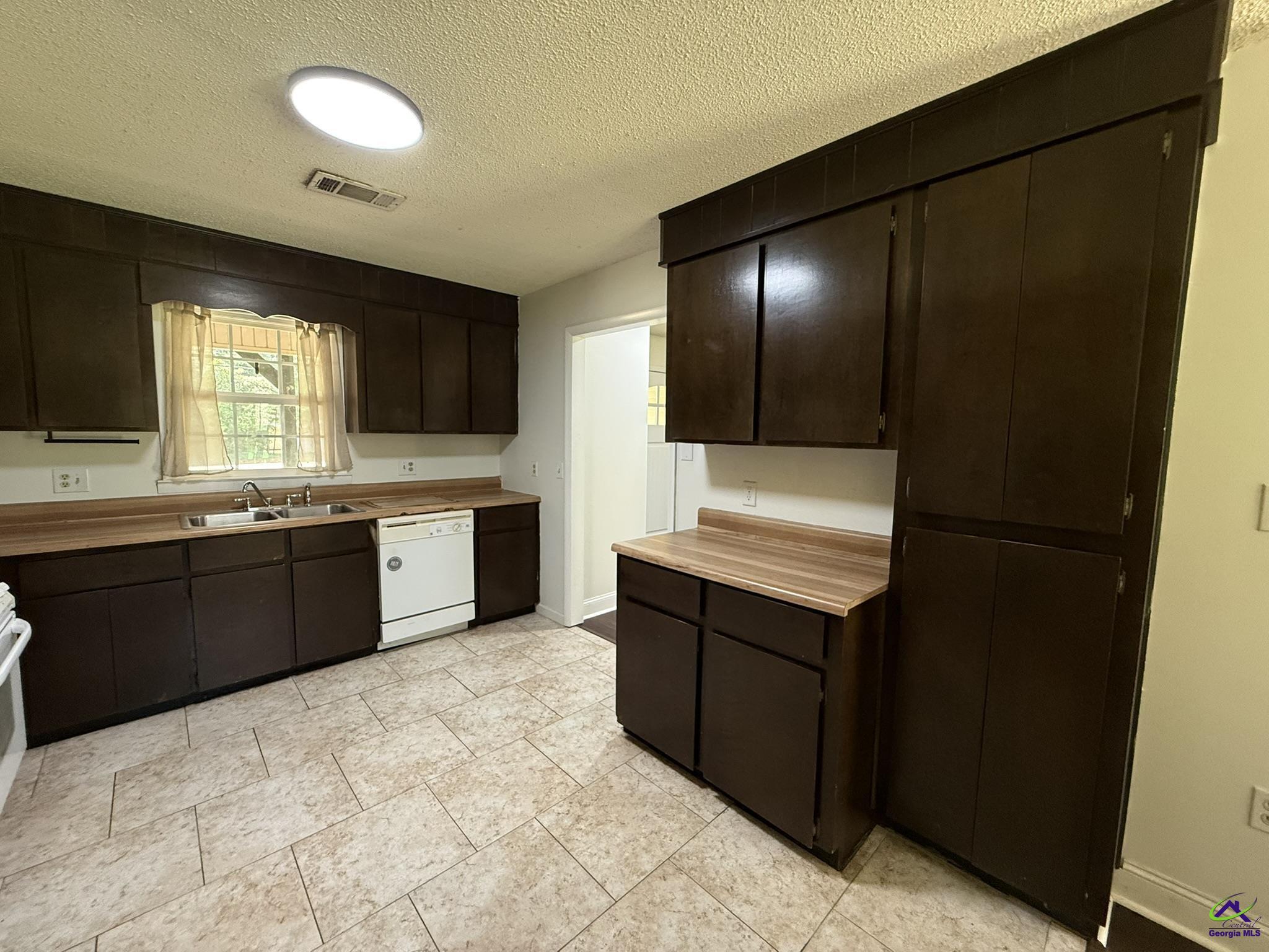 1710 Macon Road Perry, GA 31069 - Photo 8 of 21