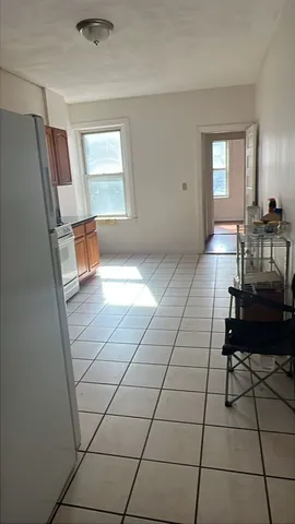 $4,600 | 1905 Beacon Street, Unit 2F, Brookline, MA 02445