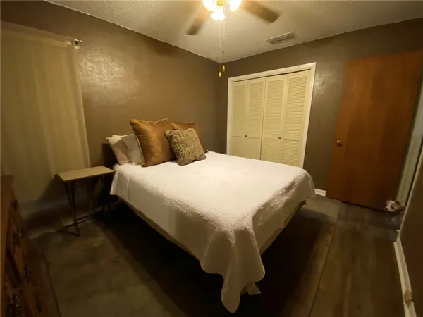 $1,700 | 5610 Tanglewood Drive, Corpus Christi, TX 78412