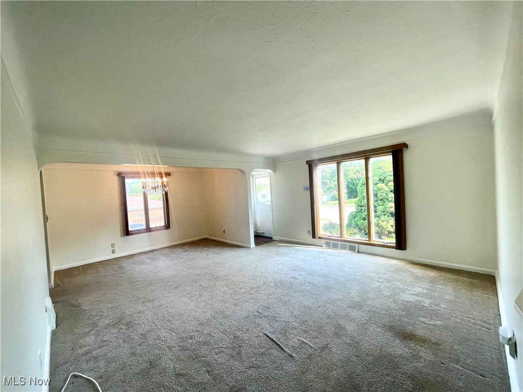 10500 Snow Road Parma, OH 44130 - Photo 6 of 34