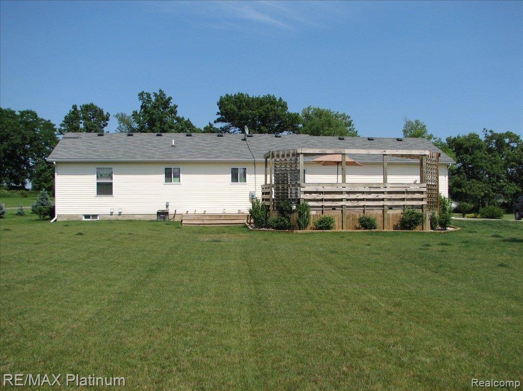 5678 Weller Road Gregory, MI 48137 - Photo 2 of 5 IMG_5997