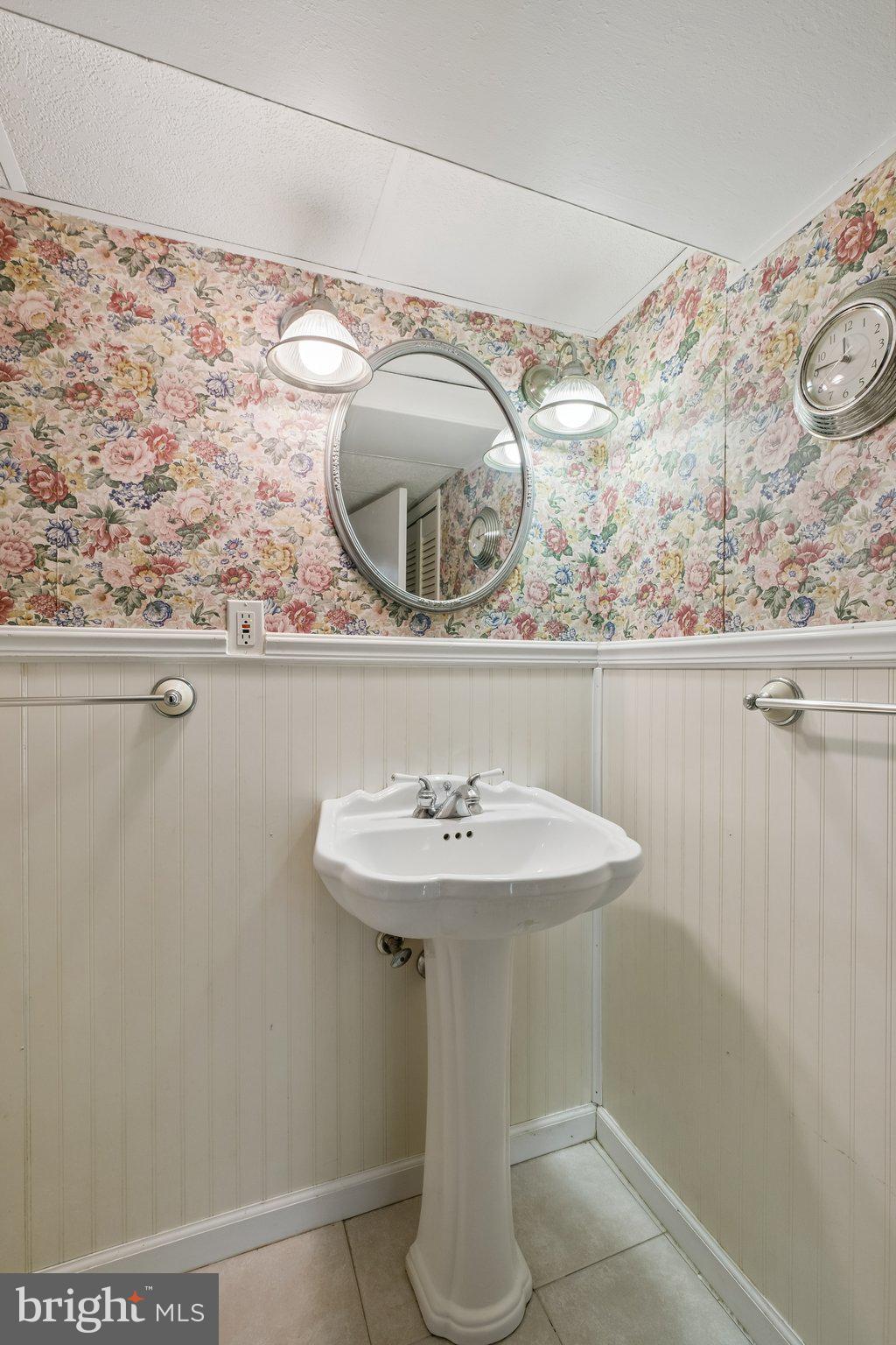2398 Hollis Road Havertown, PA 19083 - Photo 23 of 27