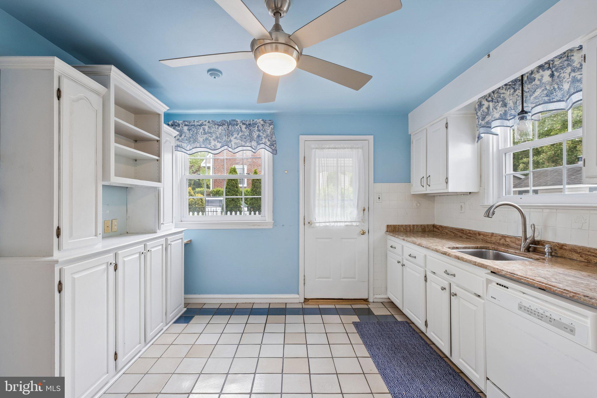 2398 Hollis Road Havertown, PA 19083 - Photo 10 of 27