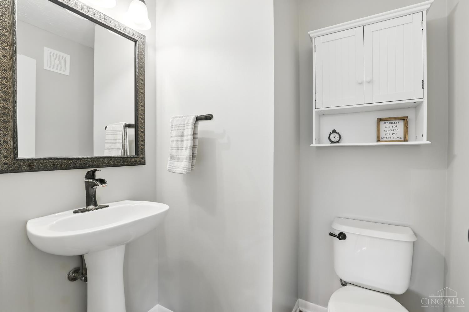 701 Regent Road Cincinnati, OH 45245 - Photo 23 of 36 Gallery Image 23