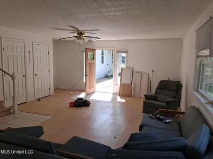 $140,500 | 8133 Leake Street, Bay St. Louis, MS 39520