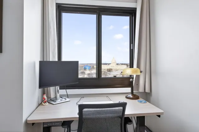 $138,500 | 26 West 10th Street, Unit 2004, St. Paul, MN 55102