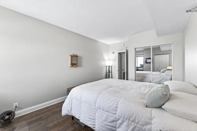 $138,500 | 26 West 10th Street, Unit 2004, St. Paul, MN 55102