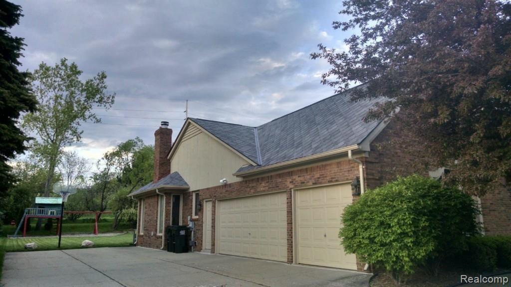 3138 Summit Ridge Drive Rochester, MI 48306 - Photo 5 of 76 photo.jpg