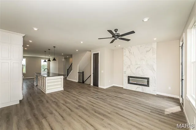 $578,900 | 8923 East Gtwy Heights, Unit 94805, Richmond Heights, MO 63144