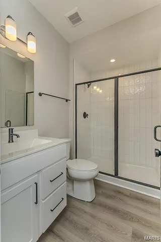 $578,900 | 8923 East Gtwy Heights, Unit 94805, Richmond Heights, MO 63144