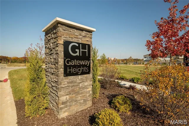 $578,900 | 8923 East Gtwy Heights, Unit 94805, Richmond Heights, MO 63144