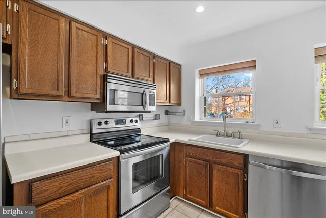 $3,100 | 2146 Golf Course Drive, Reston, VA 20191