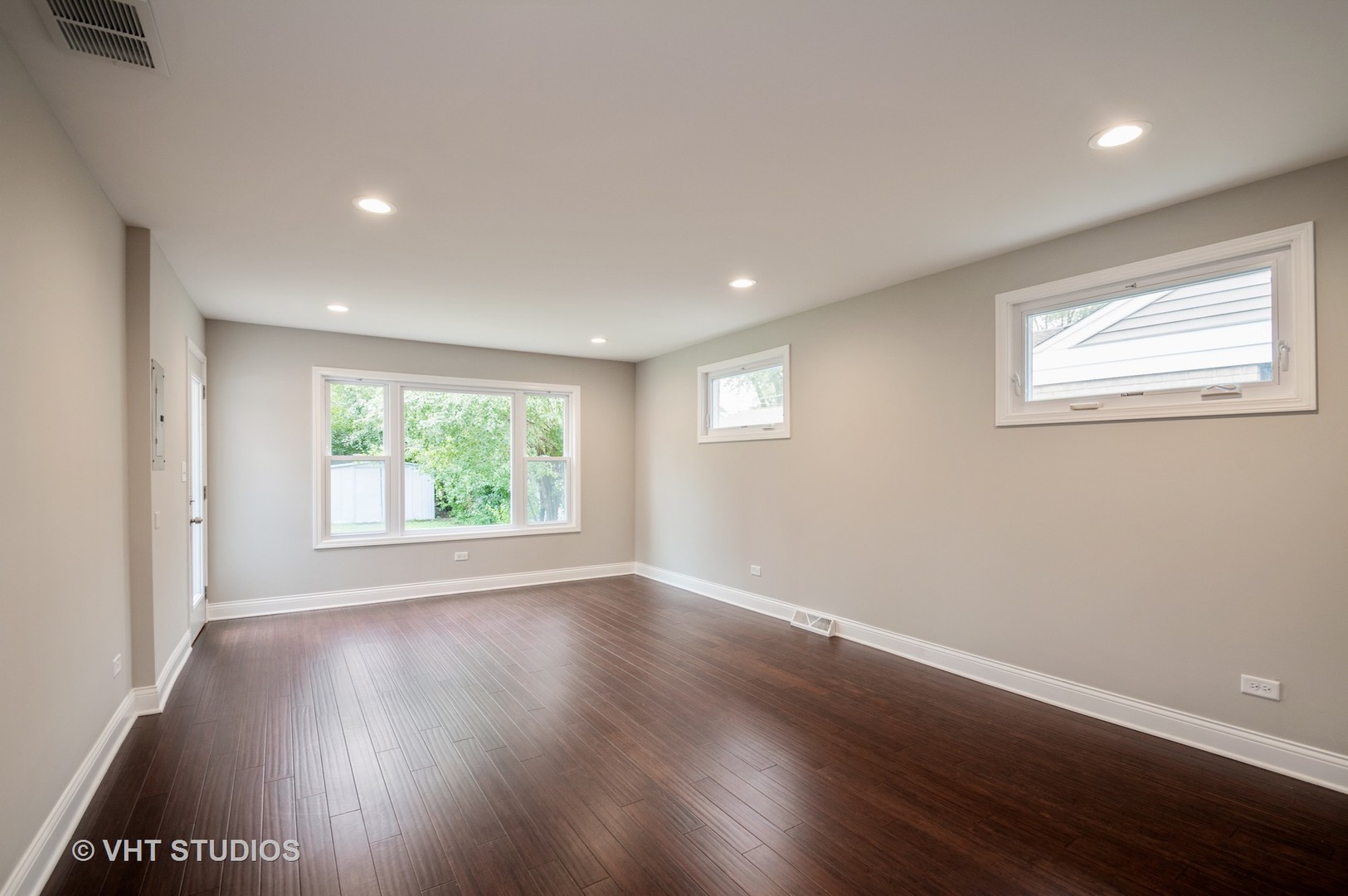 7133 Beckwith Road Morton Grove, IL 60053 - Photo 6 of 11