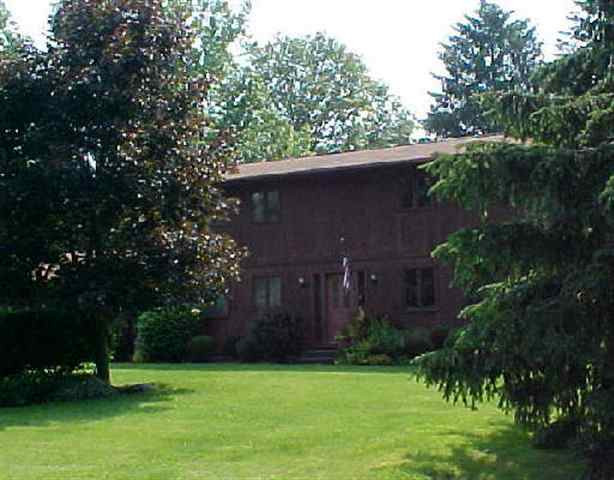 952 Algonquin Road Niskayuna, NY 12309 - Photo 1 of 7 Photo 1