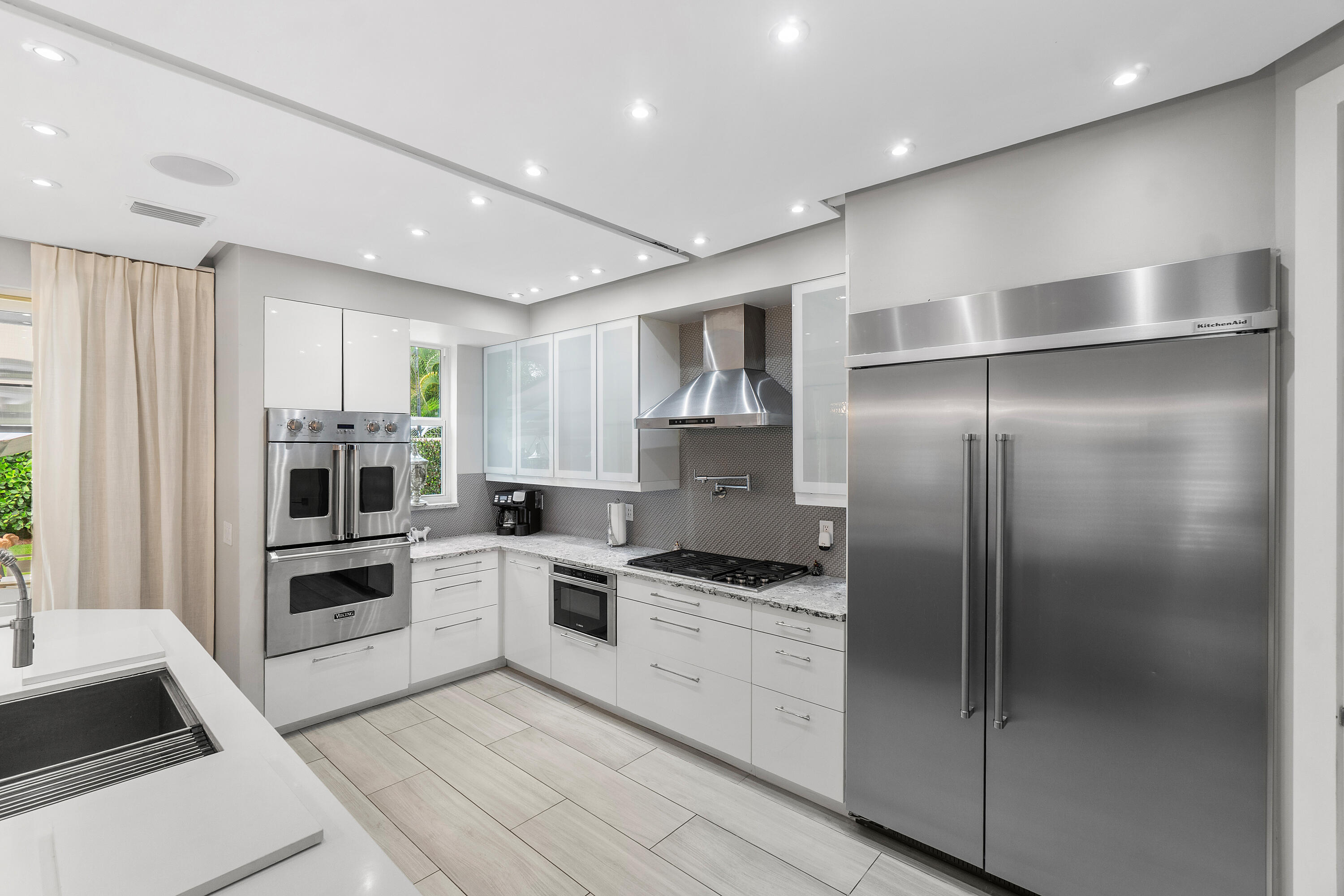 2550 Northwest 52nd Street Boca Raton, FL 33496 - Photo 9 of 64 Kitchen