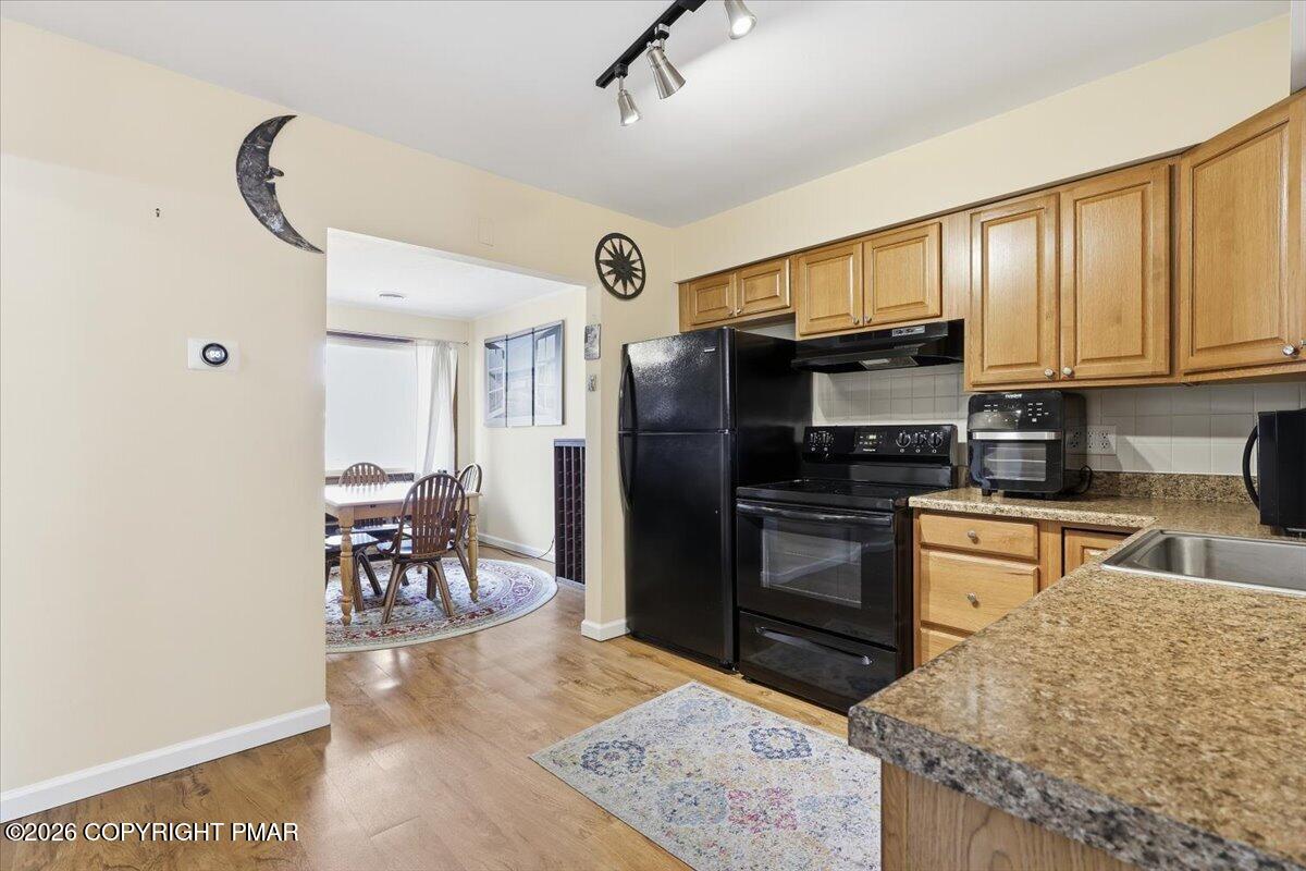208 Shine Hill Road Henryville, PA 18332 - Photo 11 of 37 kitchen