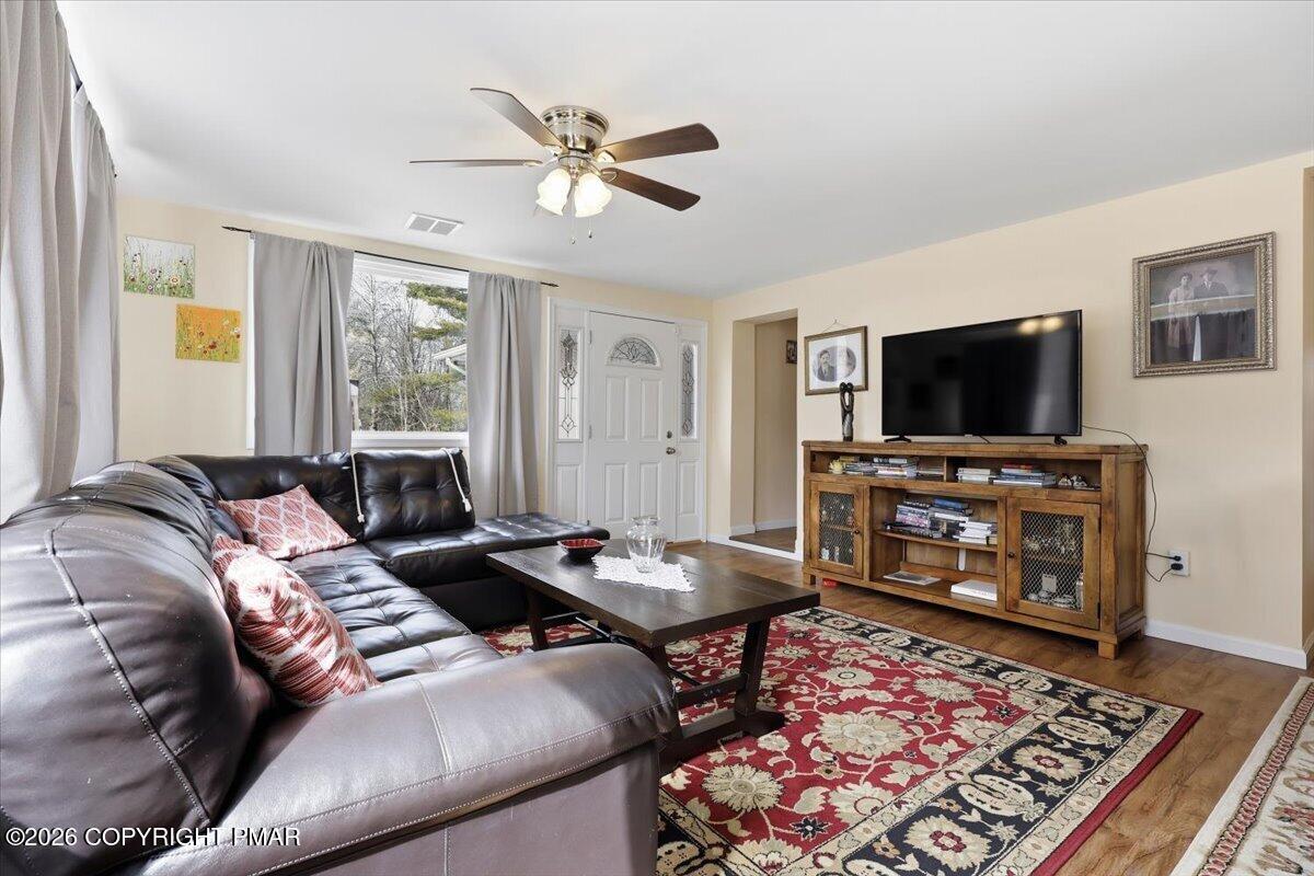 208 Shine Hill Road Henryville, PA 18332 - Photo 15 of 37 family room