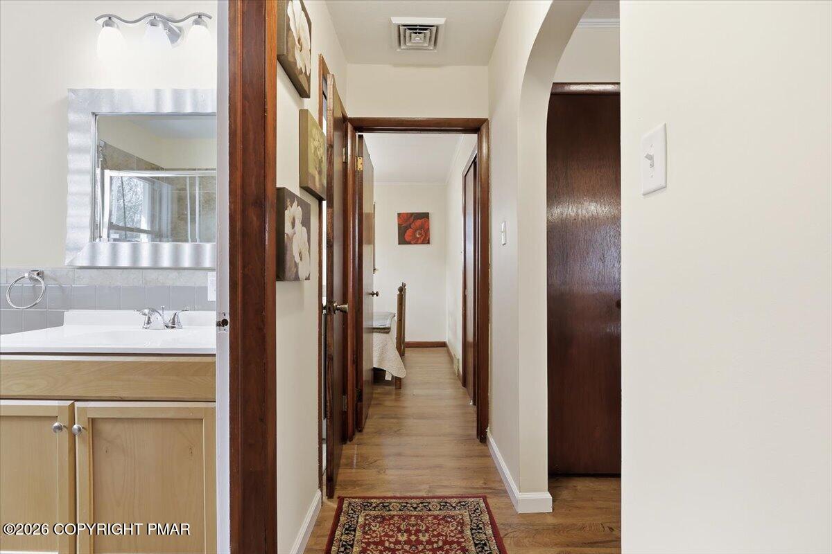 208 Shine Hill Road Henryville, PA 18332 - Photo 23 of 37 Hallway