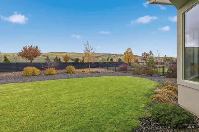 $785,000 | 19927 North Glenisla Place, Boise, ID 83714